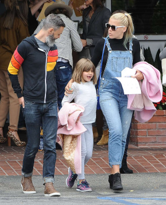 photo 26 in Busy Philipps gallery [id773594] 2015-05-18 00:00:00