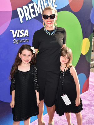 photo 25 in Busy Philipps gallery [id780177] 2015-06-17 00:00:00