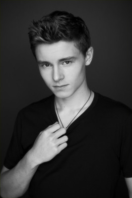 Callan McAuliffe pic #477675