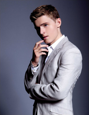Callan McAuliffe pic #477908