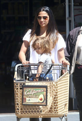 photo 28 in Camila Alves gallery [id257768] 2010-05-21 00:00:00