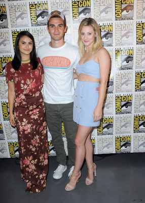 Camila Mendes pic #1054103