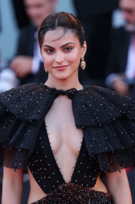 Camila Mendes pic #1310494