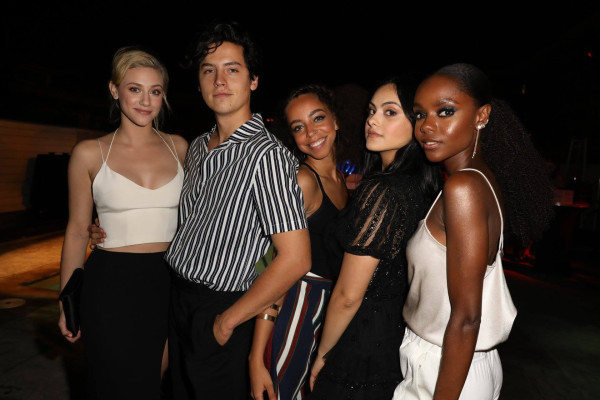 Camila Mendes pic #977716
