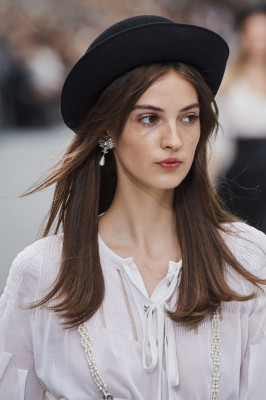 photo 11 in Camille Hurel gallery [id1182326] 2019-10-06 00:00:00