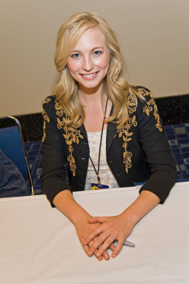 Candice Accola pic #731154