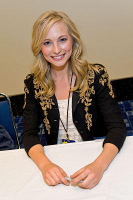 Candice Accola pic #731159