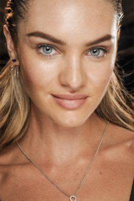 photo 4 in Candice Swanepoel gallery [id535378] 2012-09-23 00:00:00