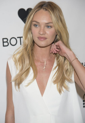 Candice Swanepoel pic #706411