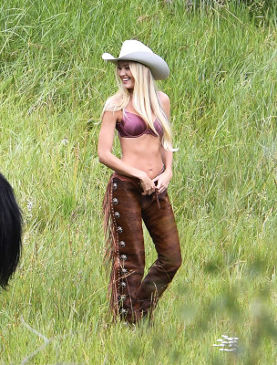 Candice Swanepoel pic #957475