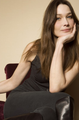 Carla Bruni pic #346575