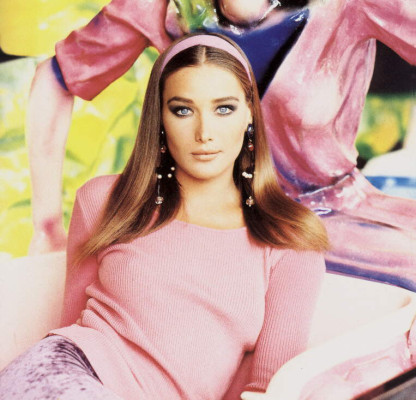 Carla Bruni pic #102411