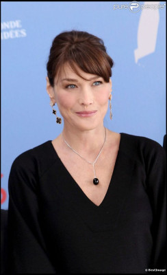 Carla Bruni pic #682664