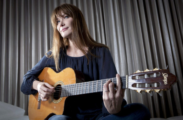 Carla Bruni pic #682666