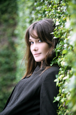 Carla Bruni pic #309243