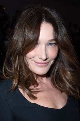 Carla Bruni pic #1204876