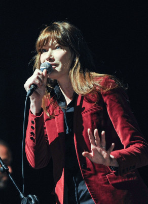 Carla Bruni pic #682634