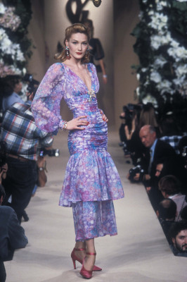 photo 3 in Carla Bruni gallery [id1378213] 2025-09-28 00:00:00