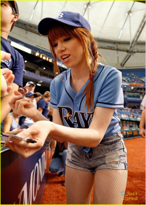 photo 26 in Carly Rae Jepsen gallery [id697014] 2014-05-11 00:00:00