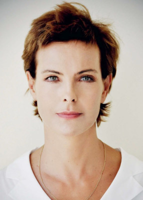 Carole Bouquet pic #1319606