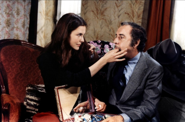 Carole Bouquet pic #287421