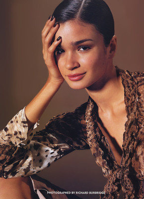 Caroline Ribeiro pic #2893