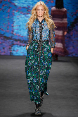 Caroline Trentini pic #1139510