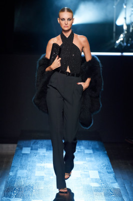 Caroline Trentini pic #1298698