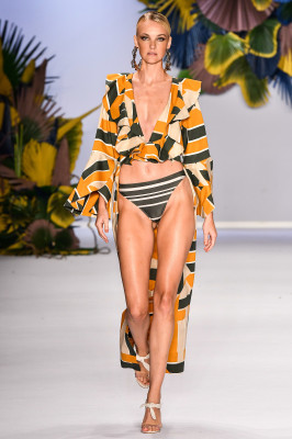 Caroline Trentini pic #1288227
