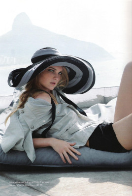 Caroline Trentini pic #542151