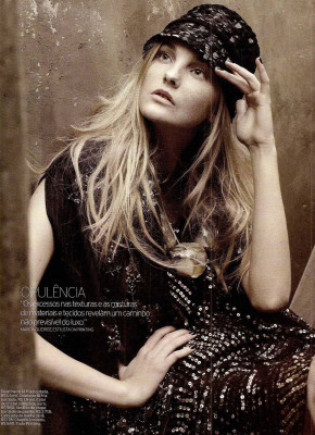 Caroline Trentini pic #223549