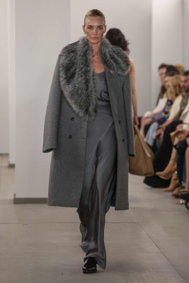 Caroline Trentini pic #1345911
