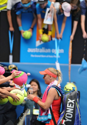 photo 18 in Caroline Wozniacki gallery [id451420] 2012-02-27 00:00:00