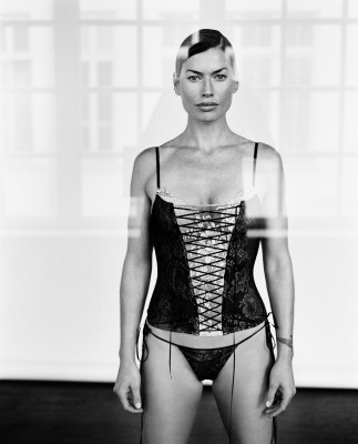 Carre Otis pic #1311207