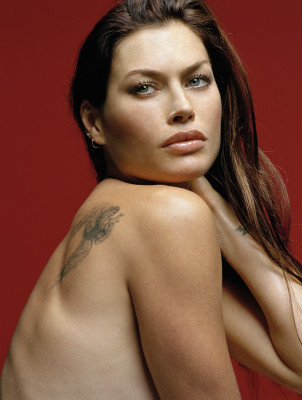 Carre Otis pic #1248680