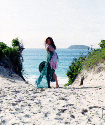 Carre Otis pic #19683
