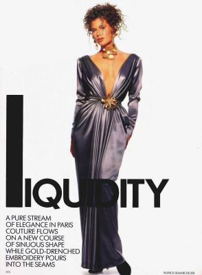 Carre Otis pic #211033