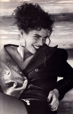 Carre Otis pic #1311209