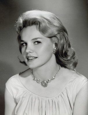 Carroll Baker pic #425235