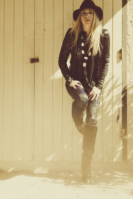 Casey LaBow pic #902777
