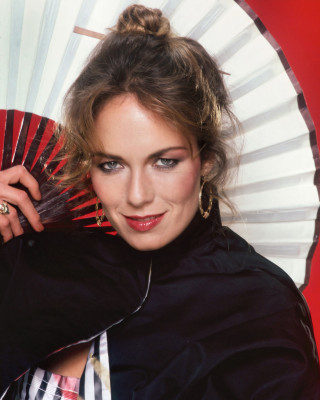 Catherine Bach pic #501313