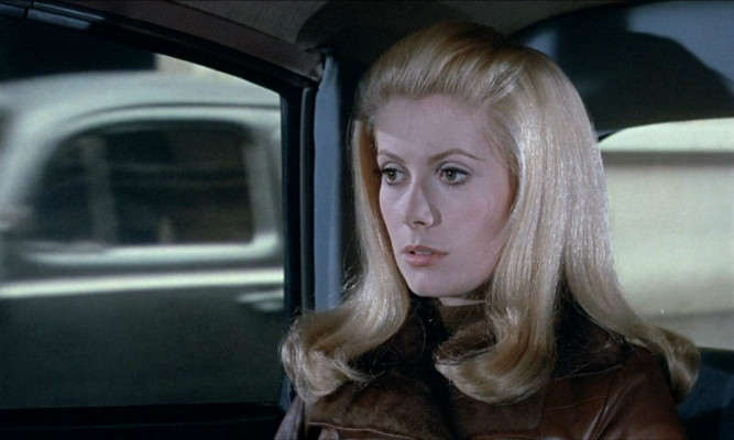 photo 16 in Deneuve gallery [id1317494] 2022-12-16 00:00:00