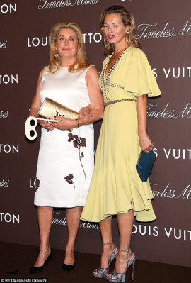 photo 4 in Catherine Deneuve gallery [id634391] 2013-09-24 00:00:00