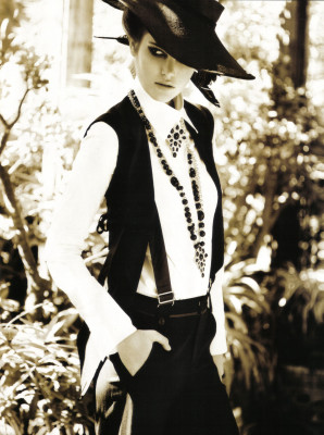 Catherine McNeil pic #192120