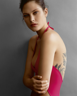 Catherine McNeil pic #878398