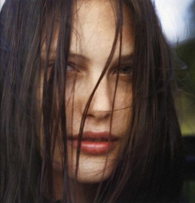 Catherine McNeil pic #105446