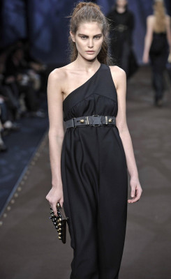 Catherine McNeil pic #108001