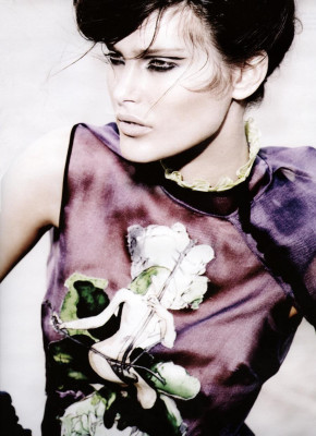 Catherine McNeil pic #108345