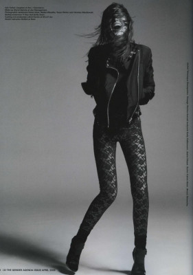 Catherine McNeil pic #107966