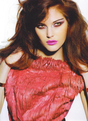 Catherine McNeil pic #104063